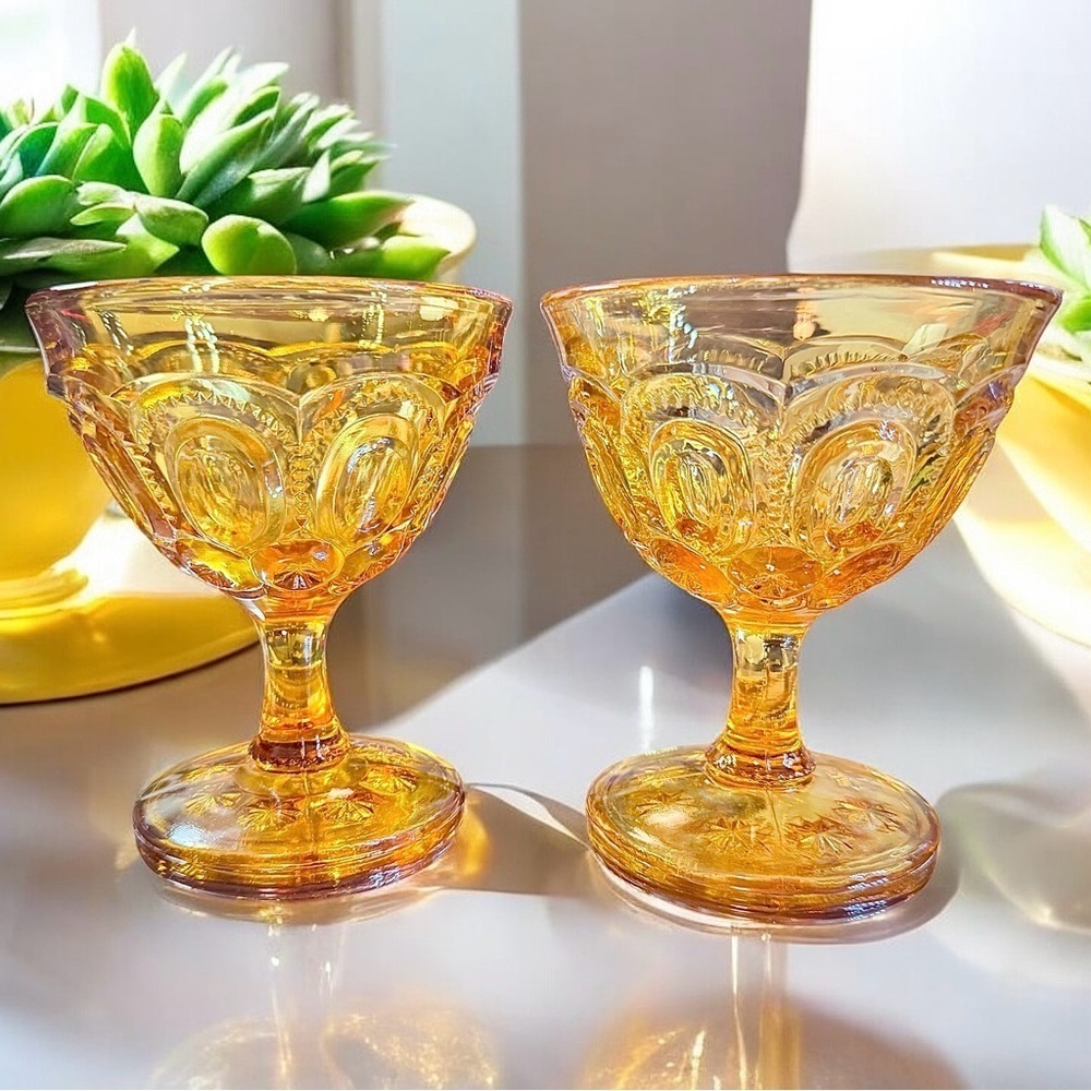 🧡Vintage 'Moon & Stars' Amber Sherbet Glass Goblets (Pair) - Picture 5 of 7